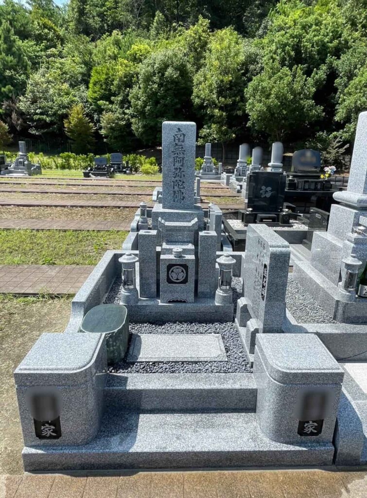 四條畷市の建墓施工事例｜飯盛霊園・大島石（2023年7月） 施工後
