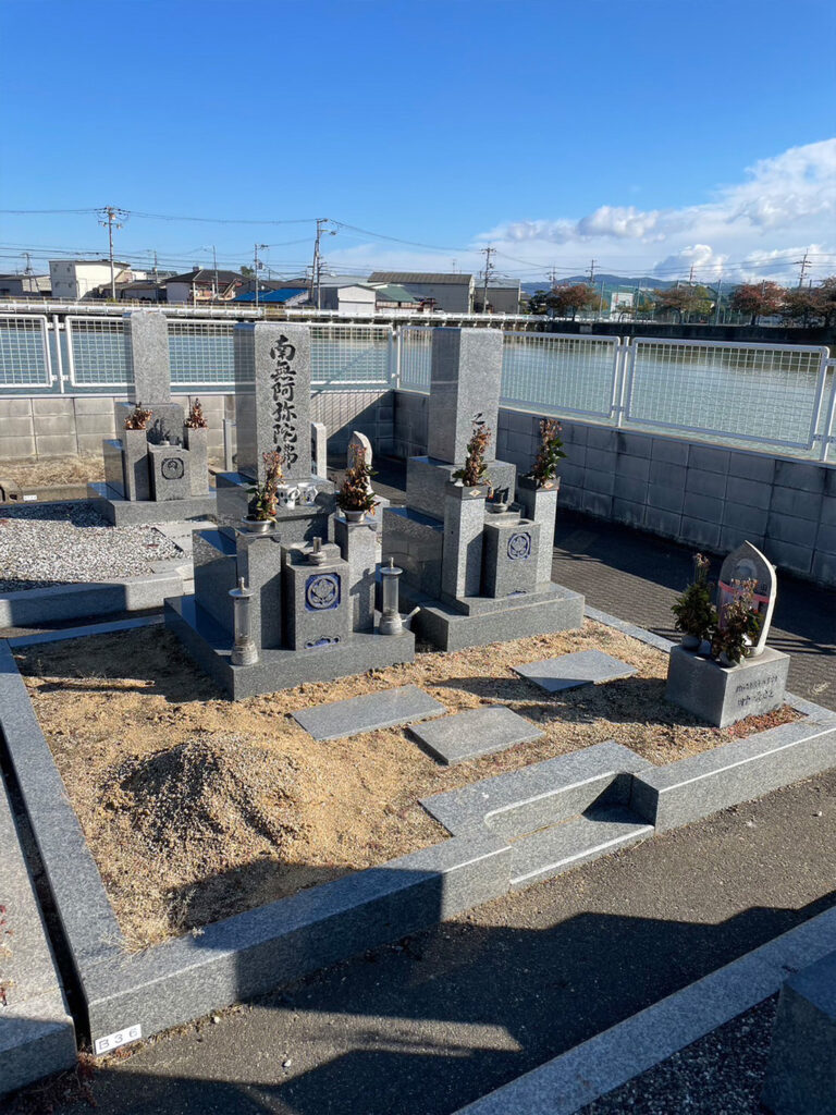 羽曳野市の墓じまい施工事例｜野霊園（2025年6月） 施工前