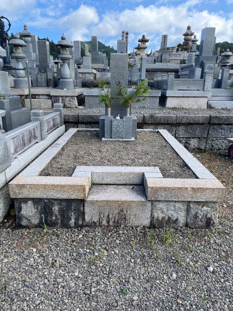 対応エリアの墓じまい施工事例｜伊都郡高野山大霊園（2025年6月） 施工前