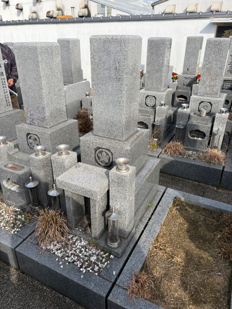 河内長野市の墓じまい施工事例｜千代田霊園（2025年6月） 施工前