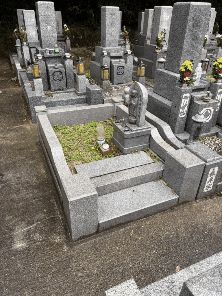 河内長野市の墓じまい施工事例｜河内長野中央霊園（2025年11月19日） 施工前